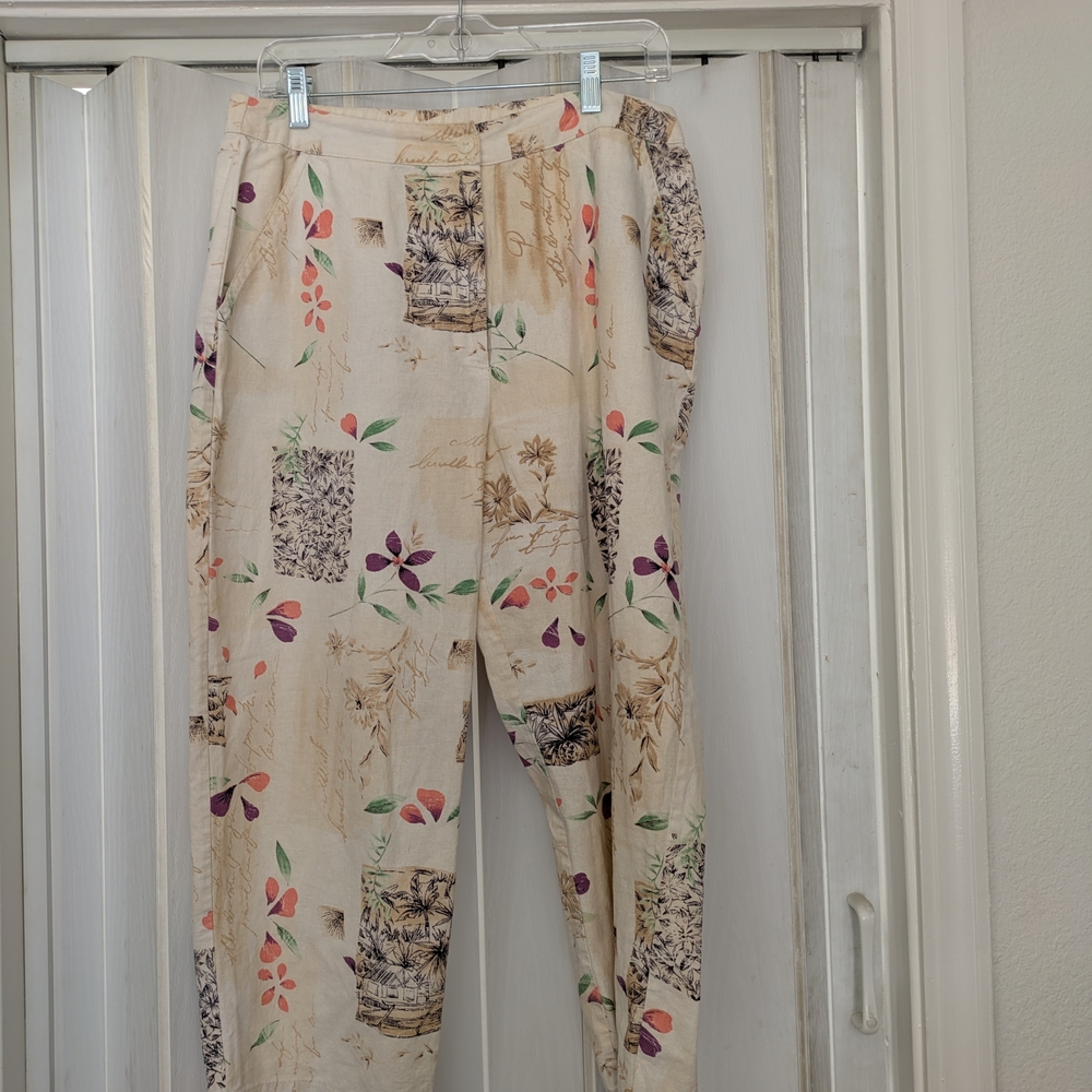 Moda Cream and Purple Floral Linen-Cotton Pants/Capris Sz L